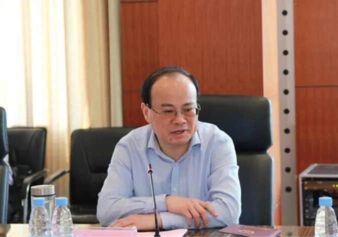 Шэнь Цян, секретарь муниципального комитета партии Хуайнаня, дал на встрече соответствующие указания